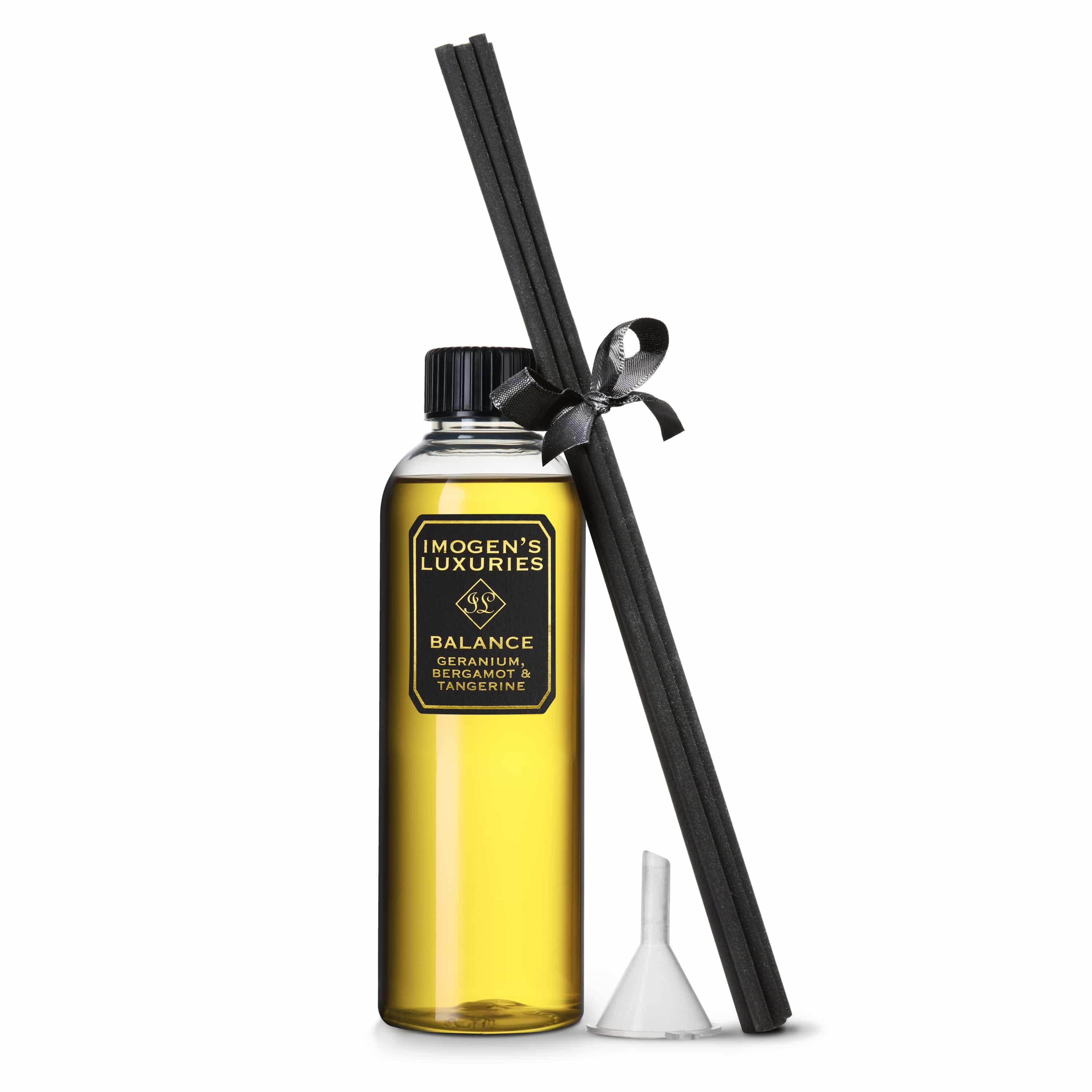 Balance Reed Diffuser refill set is a large 200ml bottle with 6 thick black reeds. Scented with a blend of Geranium, Bergamot & Tangerine essential oils it's an environmentally friendly and cost effective way to make your diffuser last longer. Natural, vegan and cruelty free and handmade in Berkshire by Imogen's Luxuries