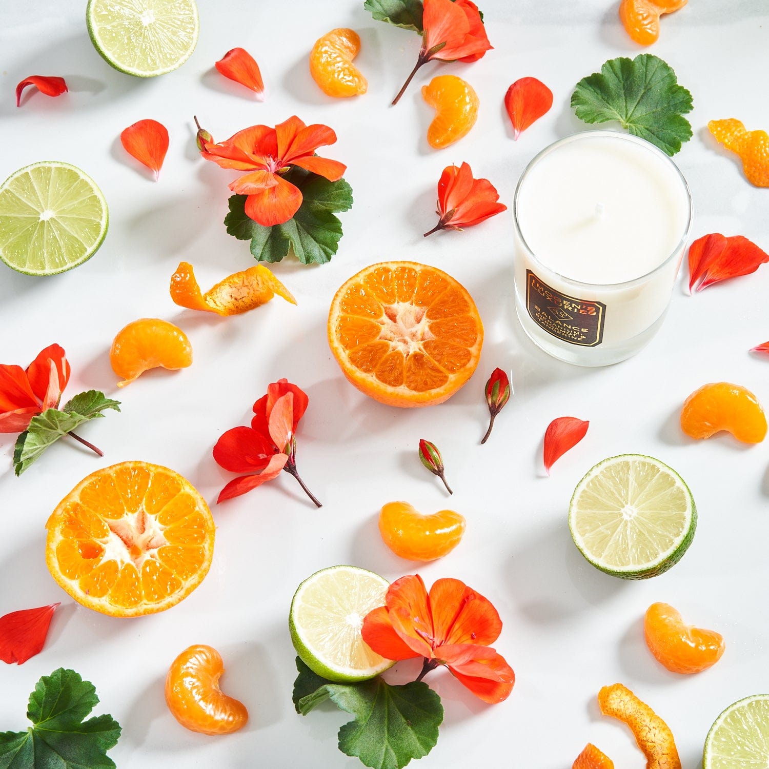 Balance 1 wick candle is handmade with natural wax and scented with Geranium, Bergamot and Tangerine essential o Handmade in Berkshire by Imogen's Luxuries and always natural, vegan and cruelty free. Beautifully gift boxedils.