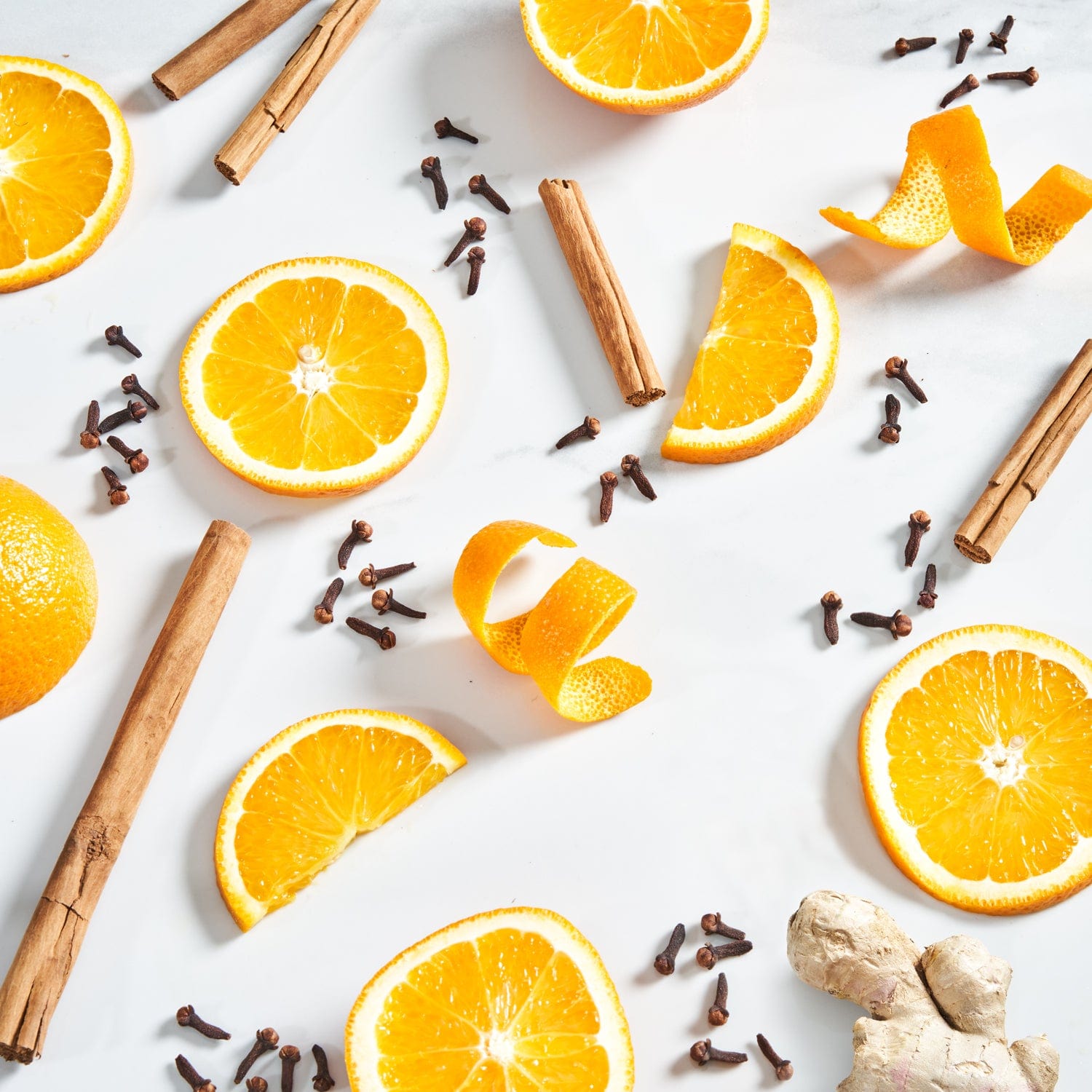 Christmas is a wonderfully festive blend of Orange, Cinnamon, Clove and Ginger essential oils. Reminiscent of the scent of mulled wine bubbling away on the stove it has often been described as "Christmas in a bottle" Totally natural scent which is also vegan and cruelty free