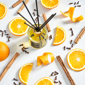 Christmas Reed Diffuser is handmade with natural ingredients and scented with natural Orange, Cinnamon, Clove and Ginger Essential Oils. Handmade in Berkshire by Imogen's Luxuries