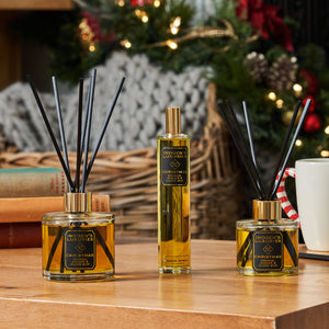  Christmas is THE festive signature fragrance made by Imogen's Luxuries, Berkshire, England.  A delicious blend of pure essential oils of sweet Orange, Cinnamon, Clove and Ginger, naturally warming and festive. Create that welcoming and uplifting festive atmosphere with this wonderful Christmas scent. Available in Room sprays, reed diffusers and candles. Vegan and cruelty free. 